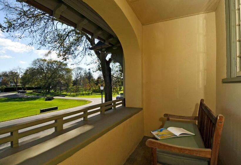 غرفة قياسية, The Baker House 1650