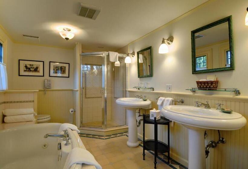 غرفة ديلوكس, The Baker House 1650