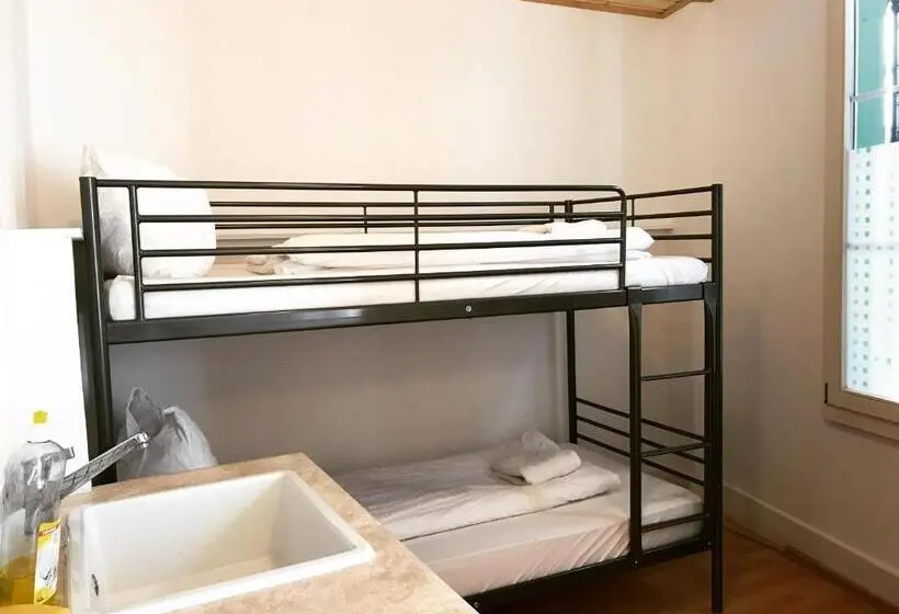 سوئیت جونیور خانوادگی, Interlaken Linda Inn Lodge
