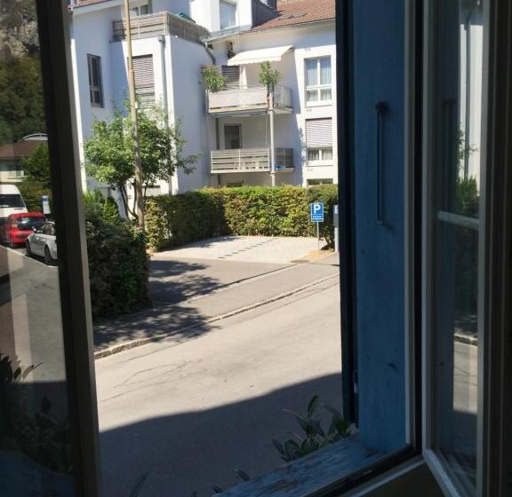 سوئیت جونیور خانوادگی, Interlaken Linda Inn Lodge