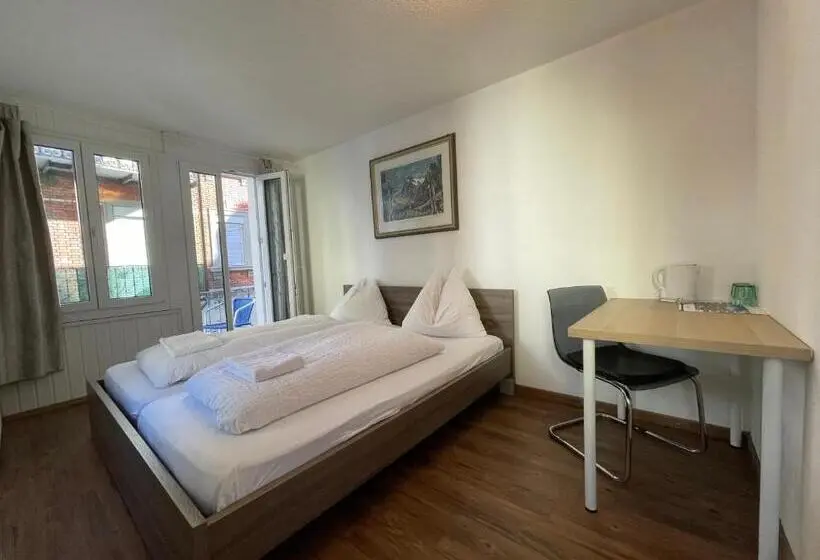 اتاق استاندارد با سرویس بهداشتی مشترک, Interlaken Linda Inn Lodge