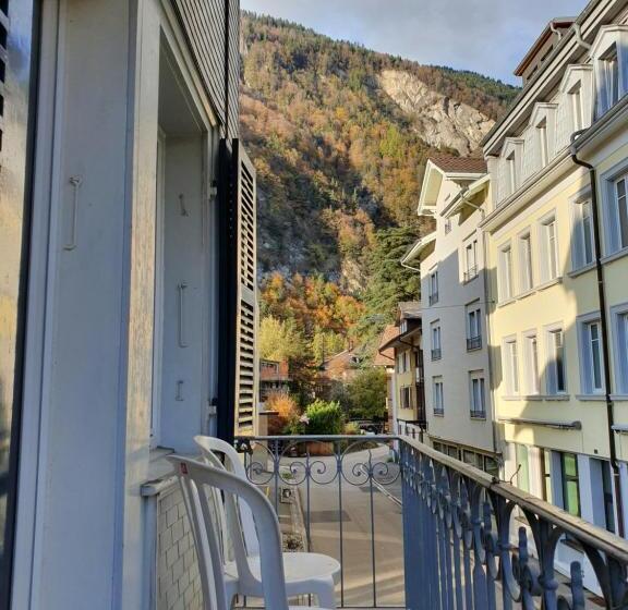 اتاق استاندارد با سرویس بهداشتی مشترک, Interlaken Linda Inn Lodge