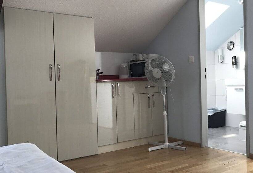 اتاق استاندارد, Gasthaus 210