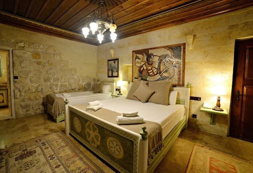 اتاق خانوادگی, Caftan Cave Suites