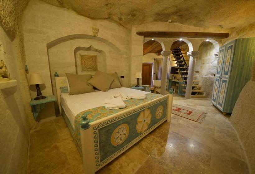 اتاق خانوادگی, Caftan Cave Suites