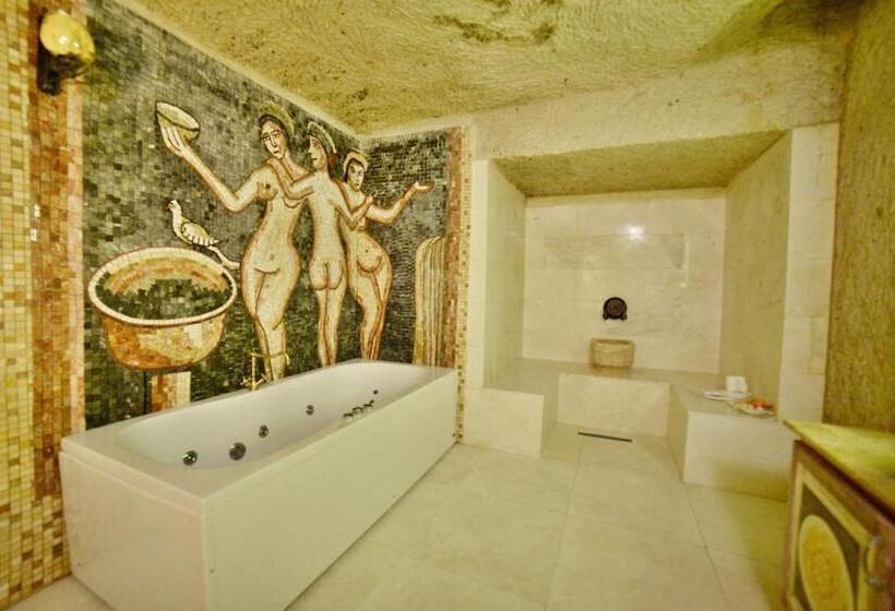 سوئیت با تخت بزرگ, Caftan Cave Suites