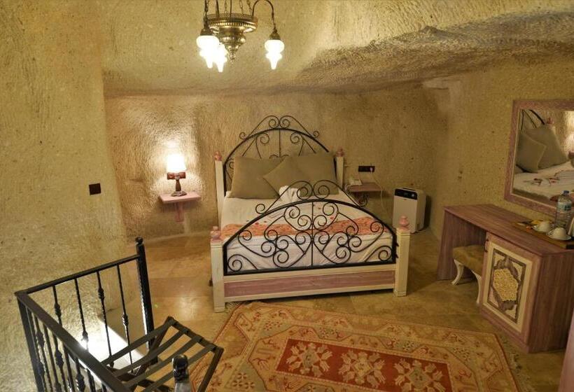 스위트 킹사이즈 침대, Caftan Cave Suites
