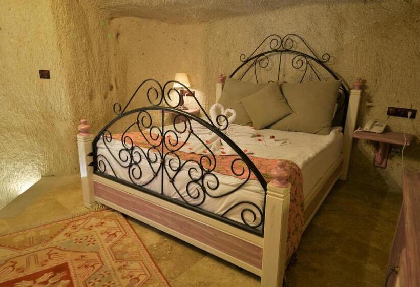 سوئیت با تخت بزرگ, Caftan Cave Suites