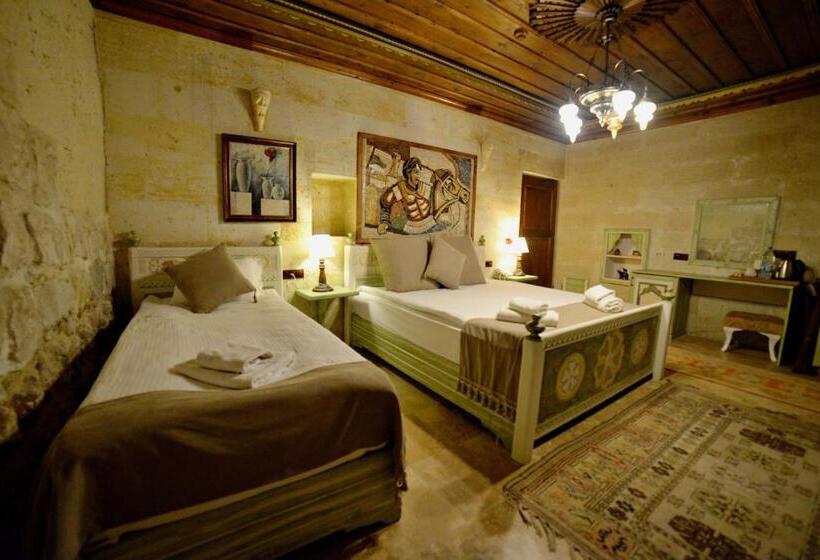 اتاق سوپریور خانوادگی, Caftan Cave Suites