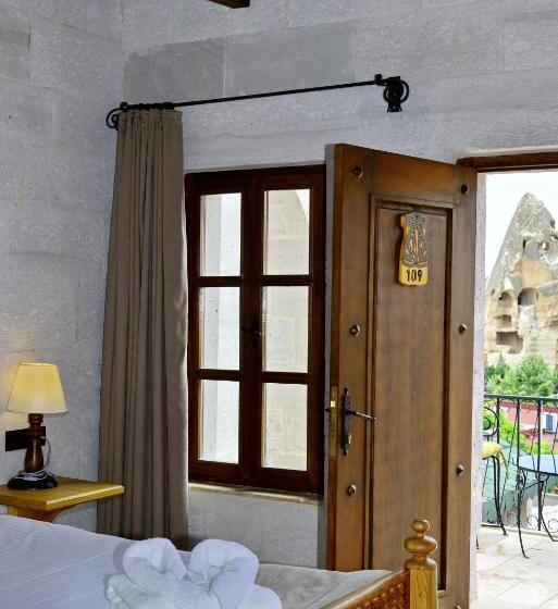 اتاق استاندارد با تخت بزرگ, Caftan Cave Suites