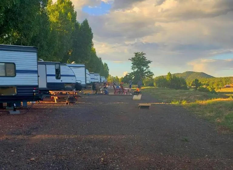デラックススイート, Grand Canyon Rv Glamping