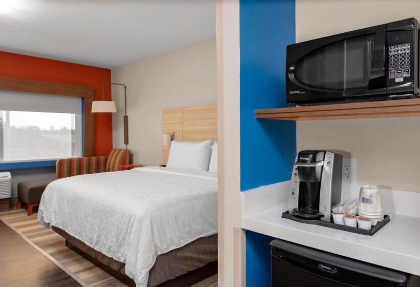 适合残疾人士使用的带超级大床的标准间, Holiday Inn Express & Suites   Wilmington West   Medical Park, An Ihg