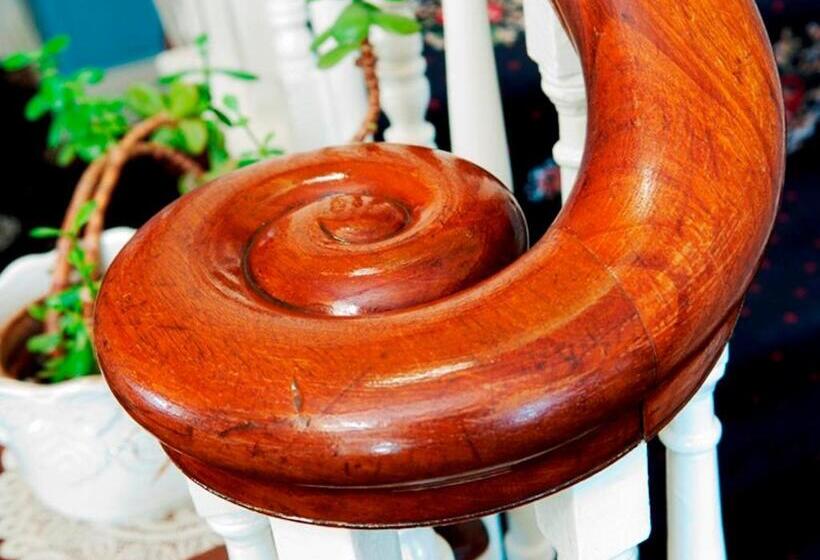 스탠다드 싱글 룸, The Snowdon House