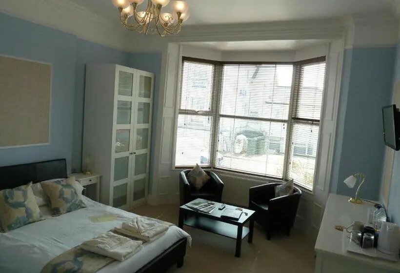 スーペリアールーム, The Snowdon House