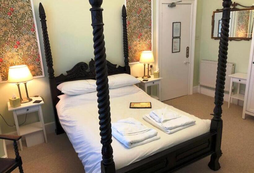 수피리어 룸, The Snowdon House