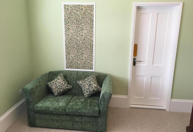 스탠다드 룸, The Snowdon House