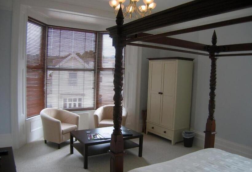 수피리어 룸, The Snowdon House