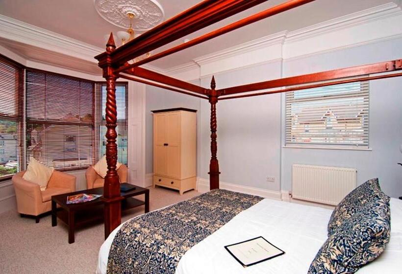 수피리어 룸, The Snowdon House