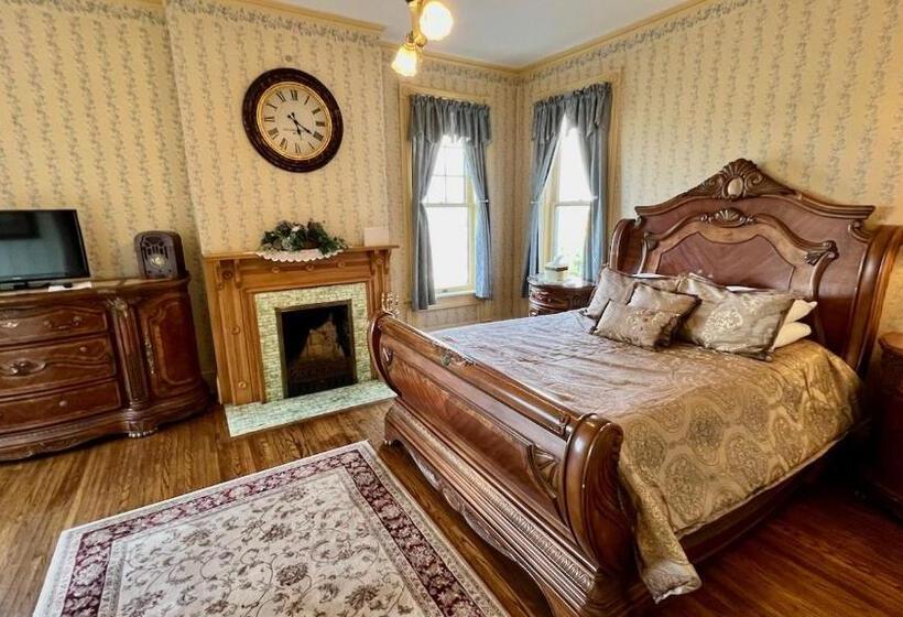 豪华房间, The Hancock House Bed & Breakfast Inn