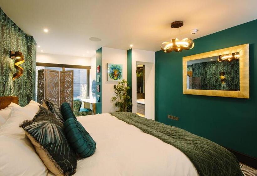 Люкс с гидромассажем, Absoluxe Suites