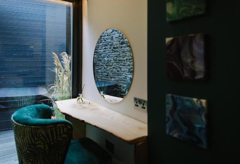 Люкс с гидромассажем, Absoluxe Suites