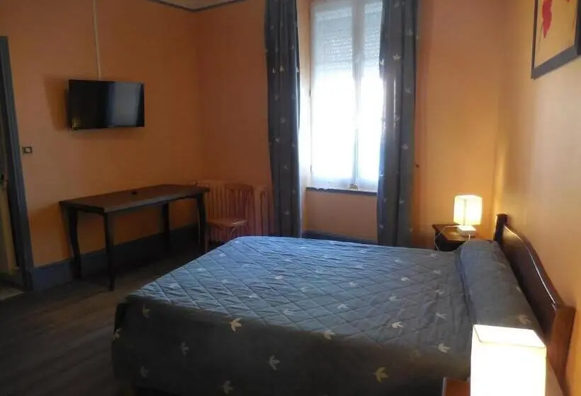 اتاق استاندارد یک نفره, De La Gare