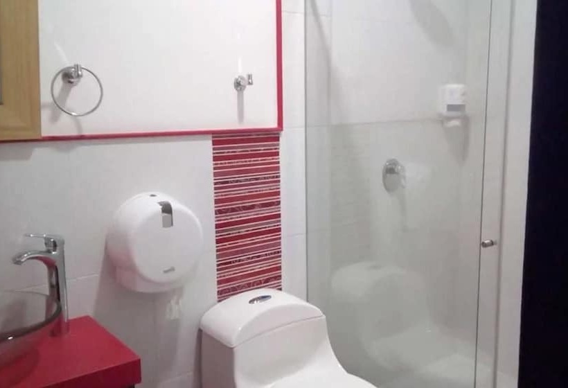 חדר משפחתי, Hostal De Jahn