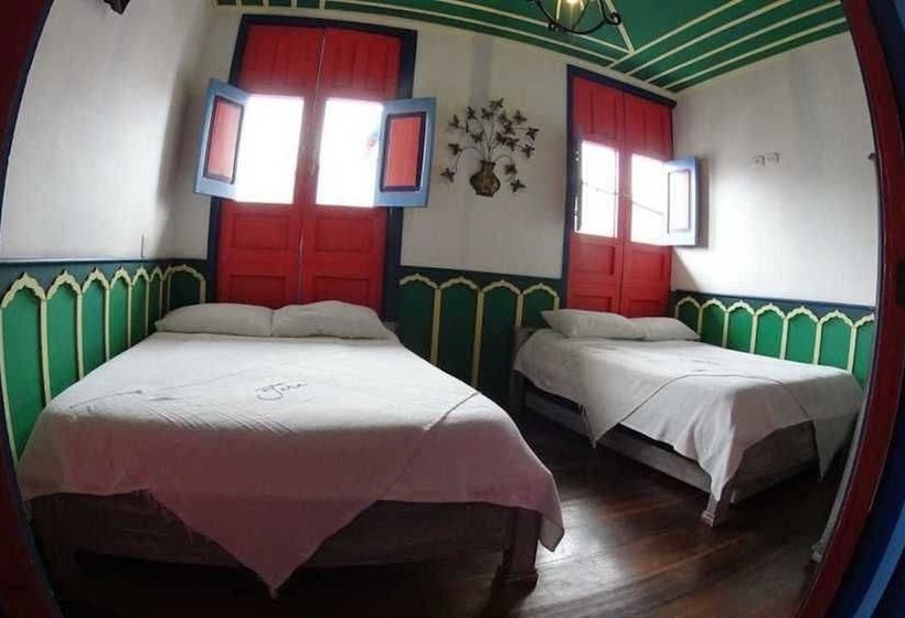 패밀리 룸, Hostal De Jahn