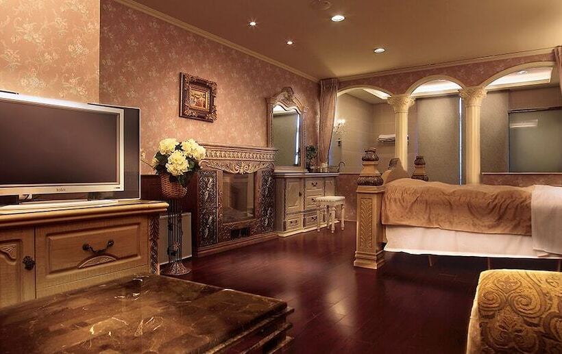 اتاق لوکس, Huis Ten Bosch