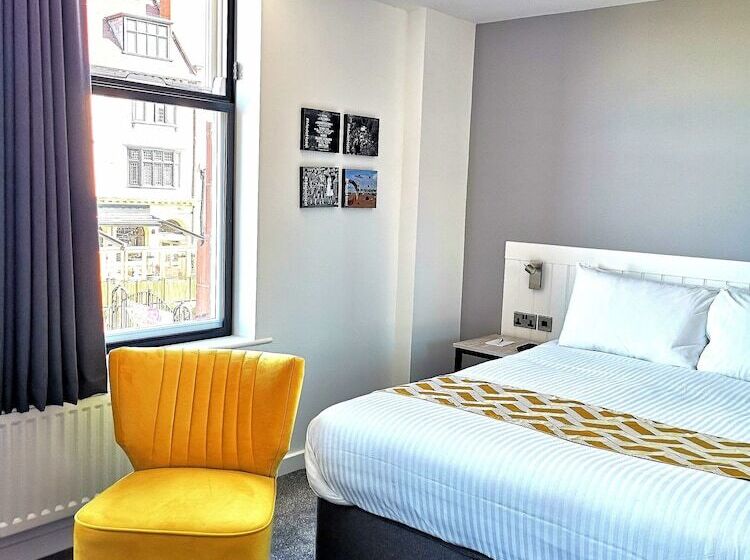 سوییت خانوادگی, Mode Hotel Lytham