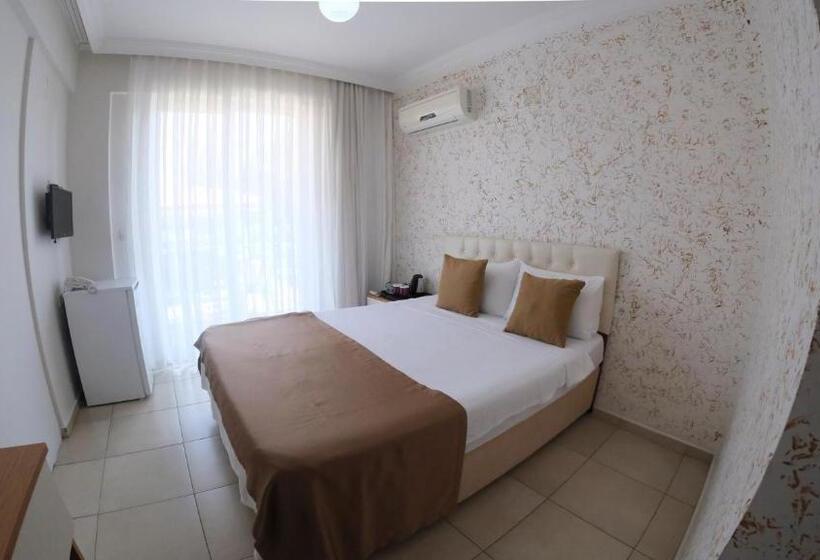 Standaardkamer met Balkon, Sardunya