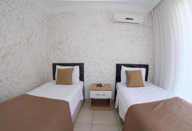 Standaardkamer met Balkon, Sardunya