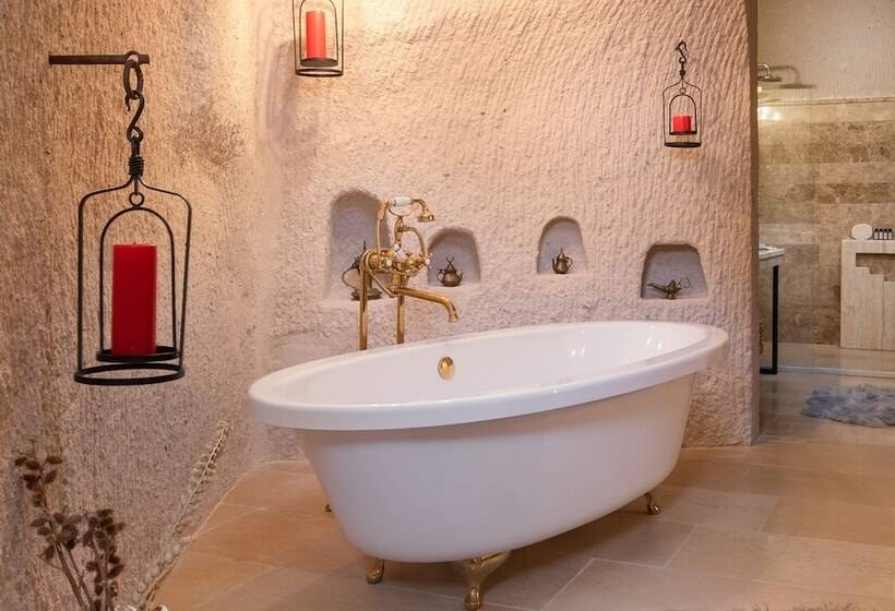 جناح, The Rupestral House