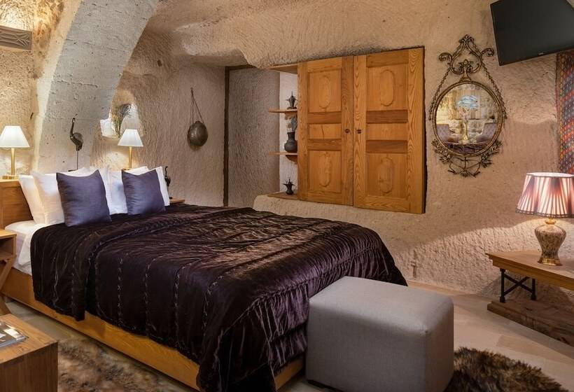 غرفة قياسية, The Rupestral House