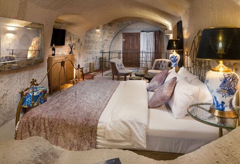 جناح عائلي, The Rupestral House