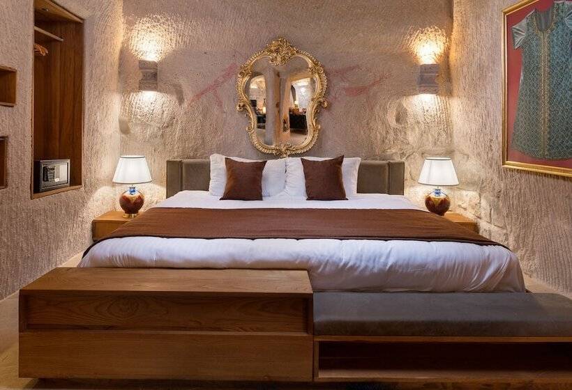 جناح, The Rupestral House