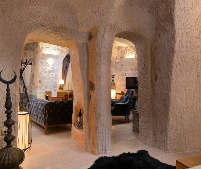 جناح, The Rupestral House