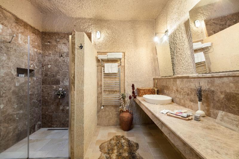 غرفة قياسية, The Rupestral House