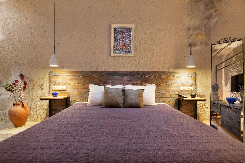 غرفة قياسية, The Rupestral House