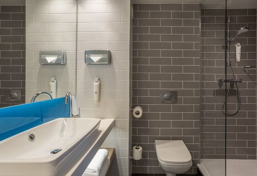 标准间, Holiday Inn Express   Barrow In Furness & South Lakes, An Ihg