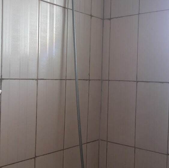 اتاق استاندارد یک نفره, Westcliff