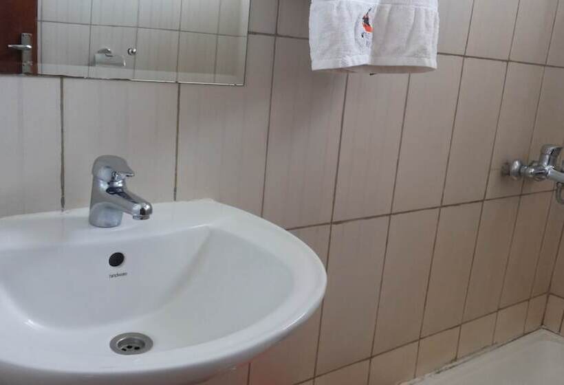 اتاق استاندارد یک نفره, Westcliff