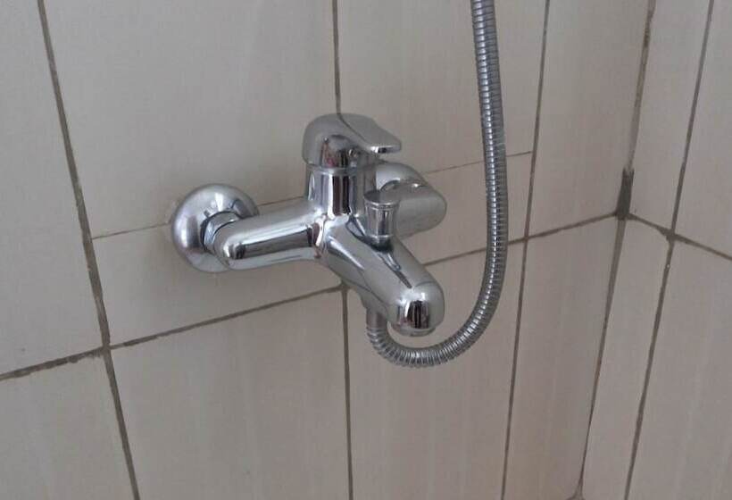 سوییت اجرایی, Westcliff