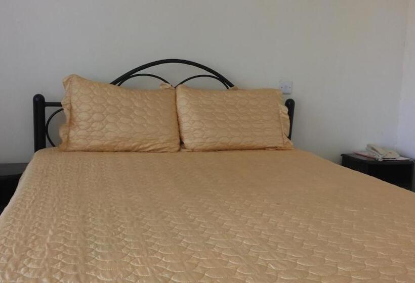 اتاق استاندارد یک نفره, Westcliff