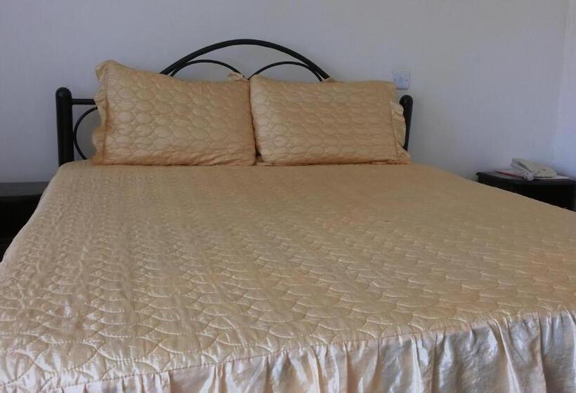 اتاق استاندارد یک نفره, Westcliff