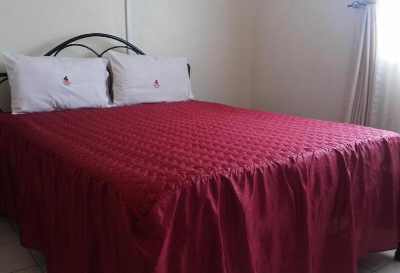 اتاق لوکس, Westcliff