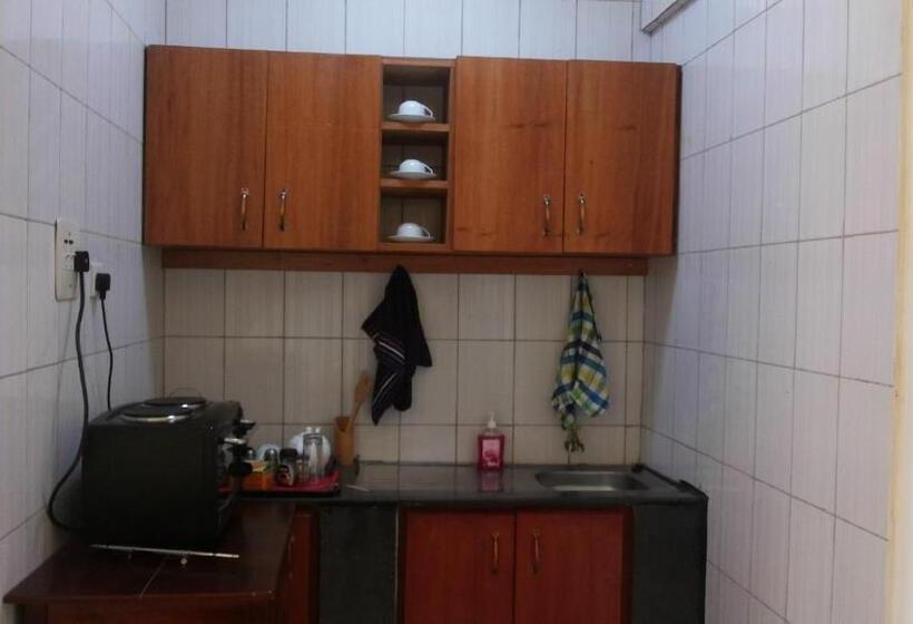 سوییت اجرایی, Westcliff