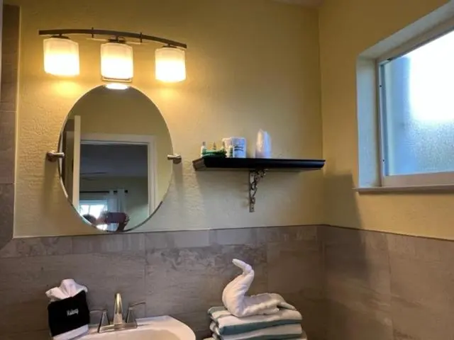 キングサイズベッドのスタンダードルーム, Coconut Bay Resort   Key Largo