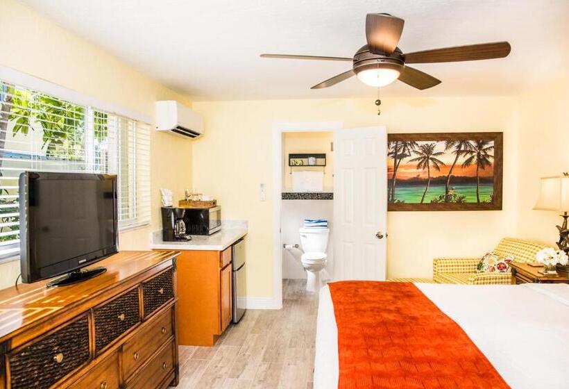 Standard Szoba King Size Bed, Coconut Bay Resort   Key Largo