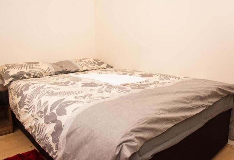 Номер Economy, Queen Guest House